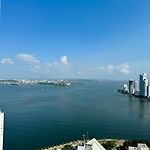 Luxury In Bocagrande -Beautiful Views-Rooftop Pool