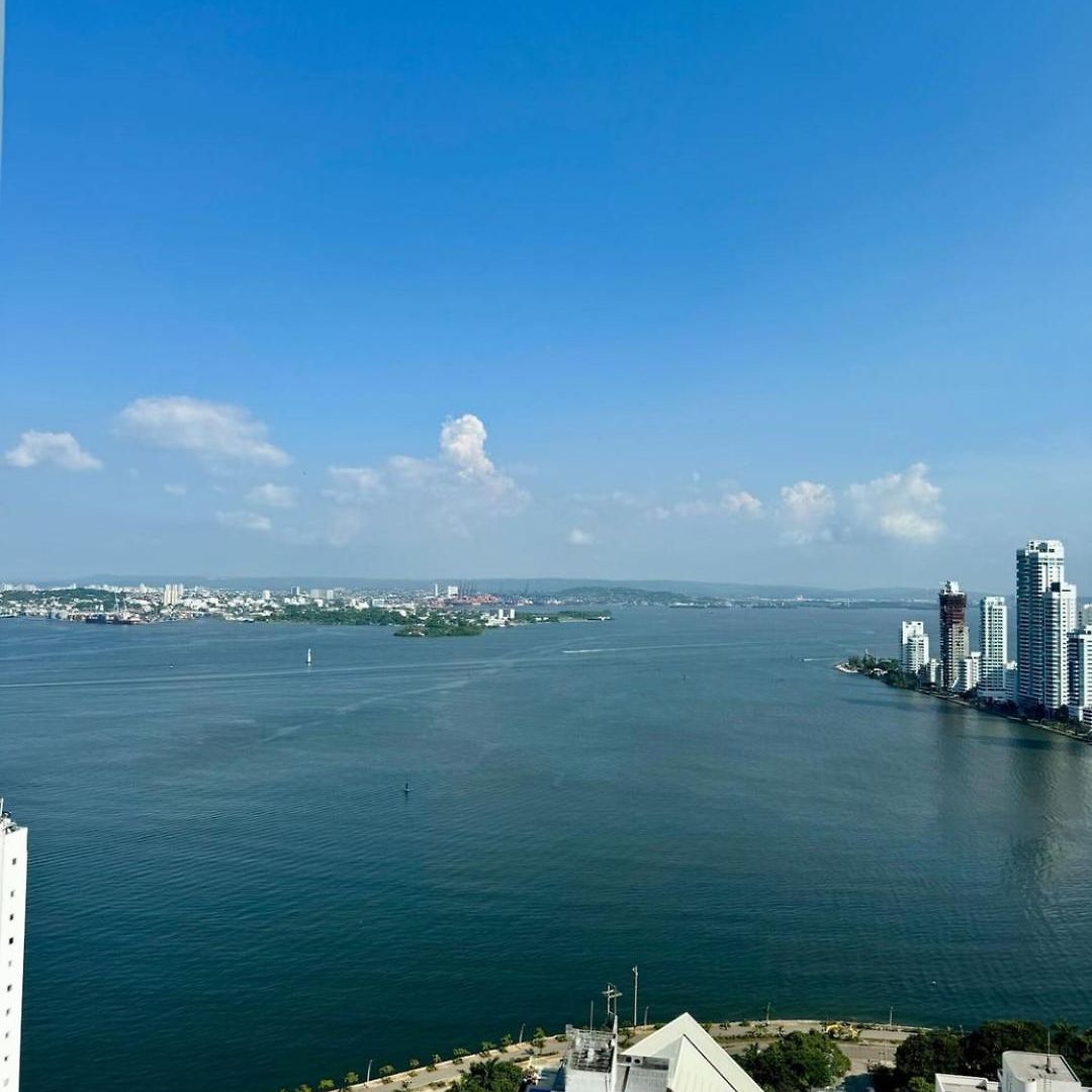 Luxury In Bocagrande -beautiful Views-rooftop Pool