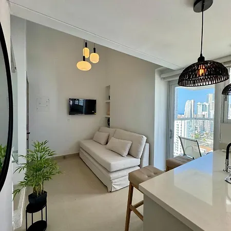 Luxury In Bocagrande -beautiful Views-rooftop Pool *