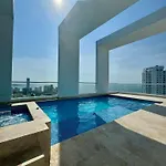 Luxury In Bocagrande -Beautiful Views-Rooftop Pool
