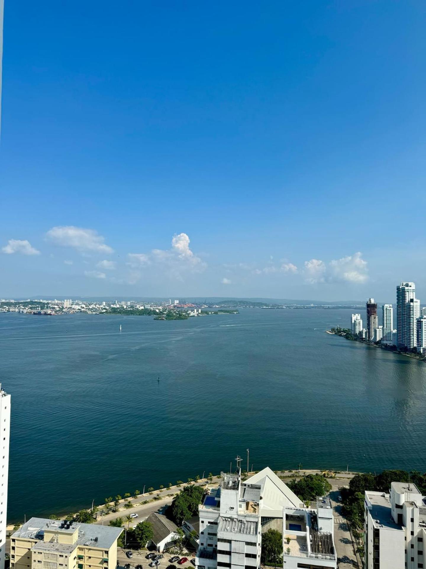 Apartamento Luxury In Bocagrande -beautiful Views-rooftop Pool